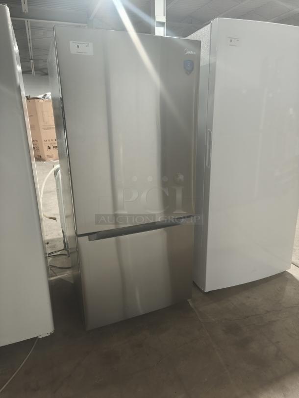 NEW Midea 18.7 cu. ft. Bottom-Mount Freezer Refrigerator, Model MRB19B7AST, stainless steel, excellent condition, energy-saving.