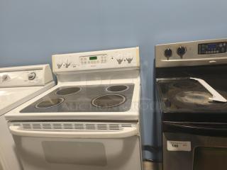 Hotpoint 30" Free-Standing Electric Range, model RB787WH2WW, featuring four burners, white finish, minimal wear.