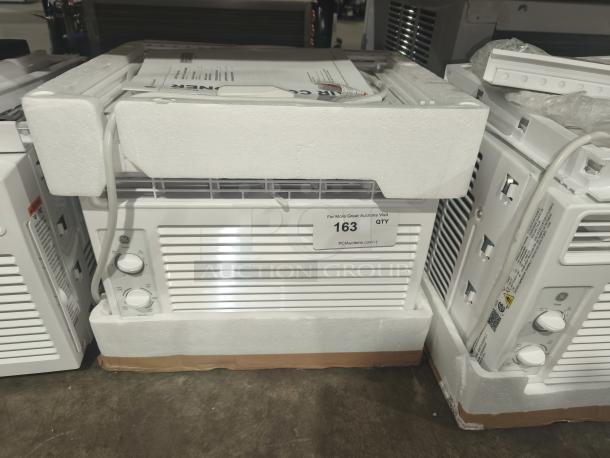 BRAND NEW GE 5000 BTU Mechanical Window Air Conditioner, model AWFS05BWL, for small rooms up to 150 sq ft. Scratch and dent condition.