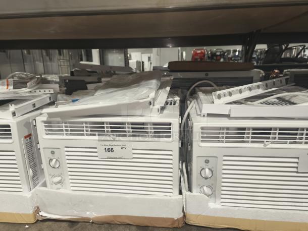 BRAND NEW SCRATCH AND DENT - GE AWFS05BWL 5000 BTU window air conditioner, suitable for small rooms up to 150 sq ft.