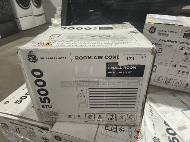 BRAND NEW GE 5000 BTU Window Air Conditioner, Model AWFS05BWL, for rooms up to 150 sq ft, scratch and dent package.