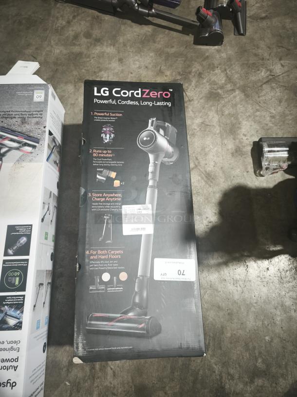 LG CordZero A9 Cordless Stick Vacuum A916BM, powerful suction, up to 80 min runtime, for carpets and hard floors. New condition.