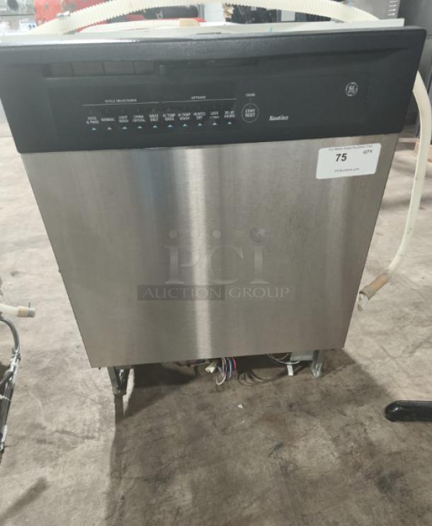 GE built-in full-console dishwasher, model gsd3960L00ss, stainless finish, control panel with multiple cycles, good condition.