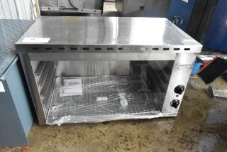 Brand new 2024 Avantco 177CHSME32IM commercial 32" electric cheese melter. Stainless steel, 208/240V, 1 phase.