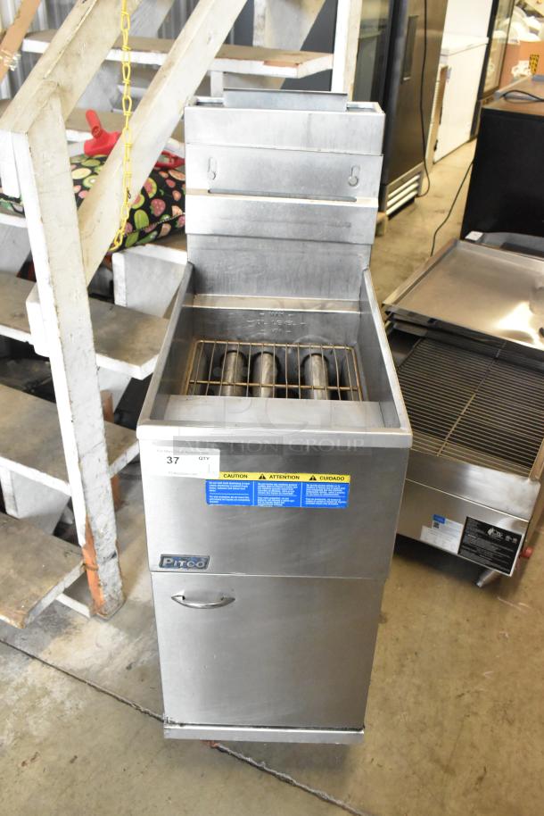 2018 Pitco Frialator 35C stainless steel commercial deep fat fryer, natural gas, 90,000 BTU, excellent condition.