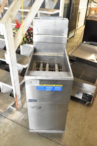 2018 Pitco Frialator 35C stainless steel commercial deep fat fryer, natural gas, 90,000 BTU, excellent condition.