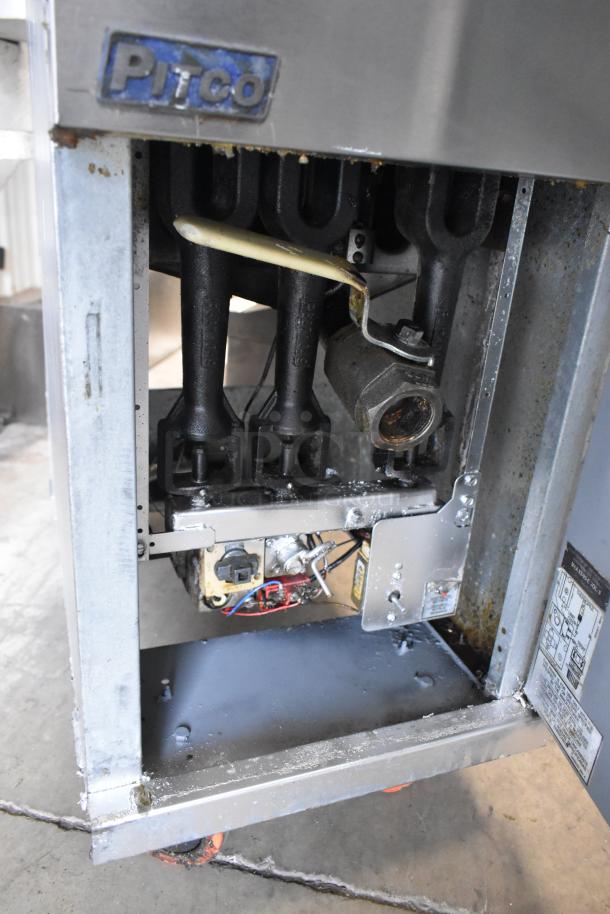 2018 Pitco Frialator 35C deep fat fryer, stainless steel, natural gas, 90,000 BTU, good condition, visible label.