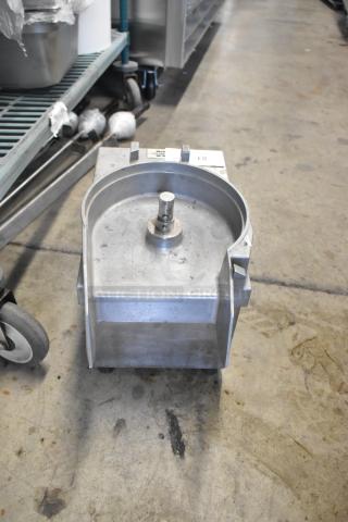 Mannhart W2000 metal countertop food processor base, 115V, 1 phase. Used condition, visible scratches.