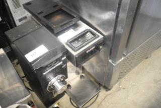 Bunn CW15-APS Stainless Steel Commercial Coffee Machine, 120V, 1 Phase. Countertop model in used condition.