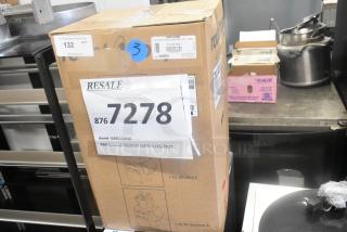 Brand new Robot Coupe CL50 food processor, 649CL50ND, 1 1/2 hp, scratch and dent, no discs included, in original box.