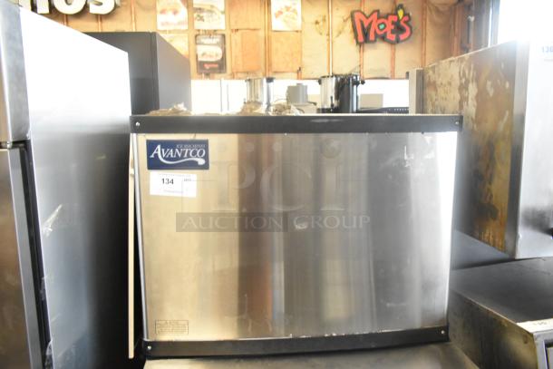 2021 Avantco 194MCH530A stainless steel commercial ice head, 115 volts, 1 phase, visible label indicating model and make.