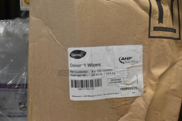 Diversey Oxivir Wipes package with label showing contents: 4 packs of 160 wipes, total weight 22.93 lbs. Expiry: 03/2027.