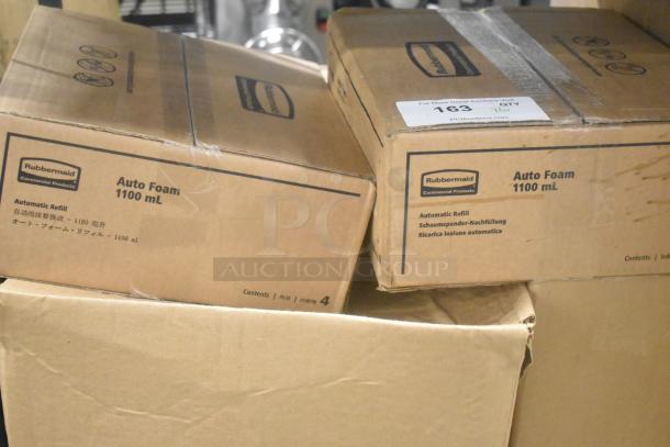 Rubbermaid Auto Foam 1100 mL boxes, automatic refill, unopened, includes various items, auction lot enhances bid value.