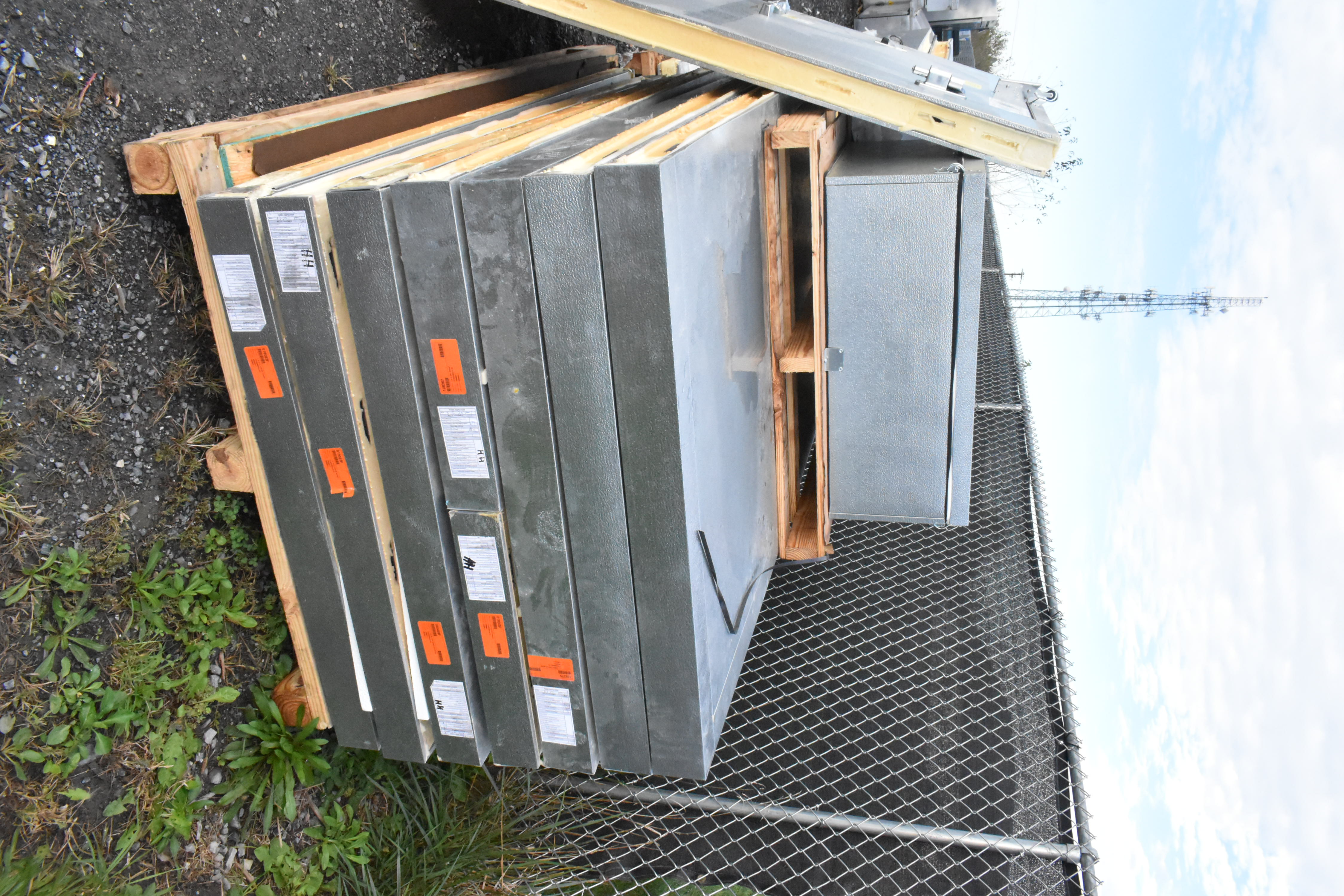 Brand new Nor-Lake walk-in cooler 8x16