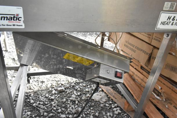Belshaw Adamatic H&I-4 Heat and Ice Icing Station, 208V, 1 Phase, stainless steel, labeled controls, used condition.