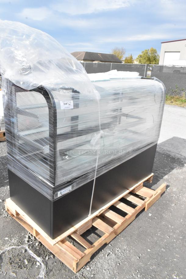 Brand new Avantco 193BC60HCB 60" curved glass black refrigerated bakery display case. Note glass damage. 115V, 1 Phase.