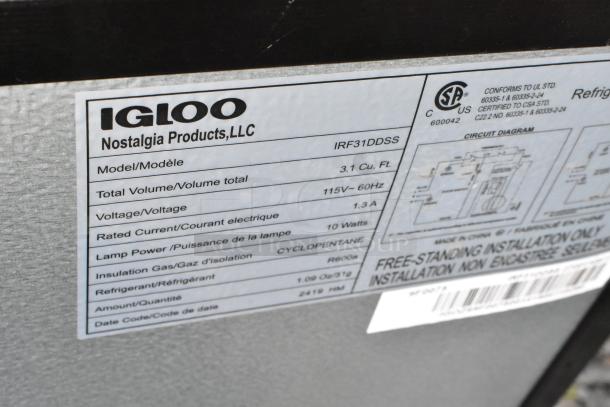 Label of Igloo mini cooler model IRF31DDSS, 3.1 cu. ft., 115V, featuring specifications and installation details.
