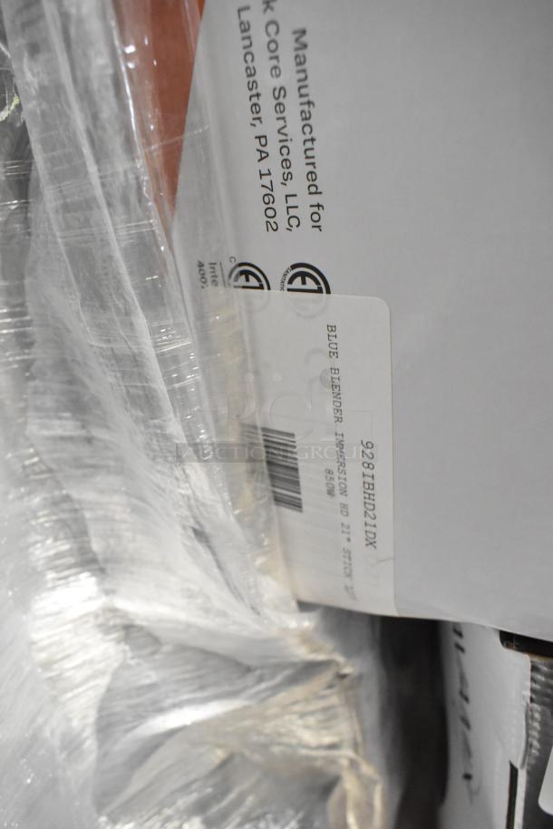 AvaMix 928IBHD21 21" Heavy-Duty Immersion Blender, scratch and dent, label visible, 1 1/4 hp, 120V, 1 phase.