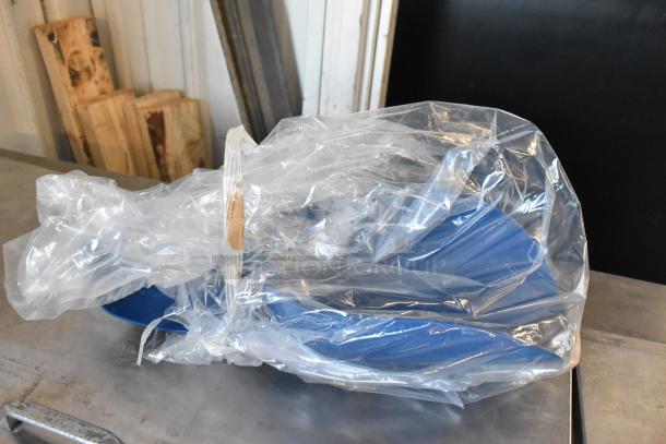 Brand new Manitowoc D400 ice bin, 30" stainless steel, 365 lbs capacity, scratch and dent condition, wrapped in plastic.