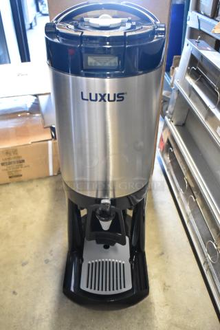 BRAND NEW 2025 Fetco L4D-20TLA 2 Gallon Stainless Steel Coffee Dispenser, hands-free, antimicrobial handle, Luxus branding.