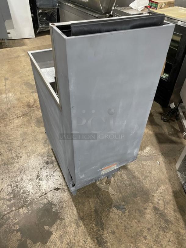 Pitco 40D commercial stainless steel gas fryer with backsplash and basket hanger, on legs. Model: 40D SN: G21CE015156.