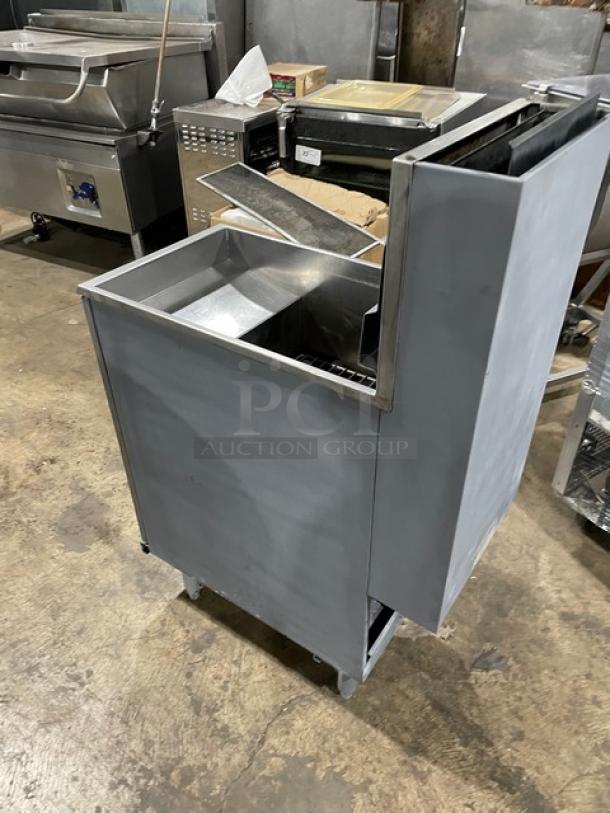 Pitco Frialator Model 40D commercial deep fat fryer, stainless steel, natural gas, 40 lb capacity, with back splash and basket hanger.