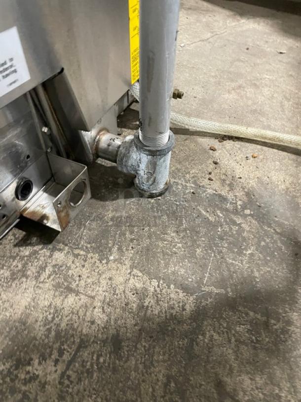 Southbend Rapid Steam Series R2 convection steamer, stainless steel, 208V 3 phase, visible piping, used condition.