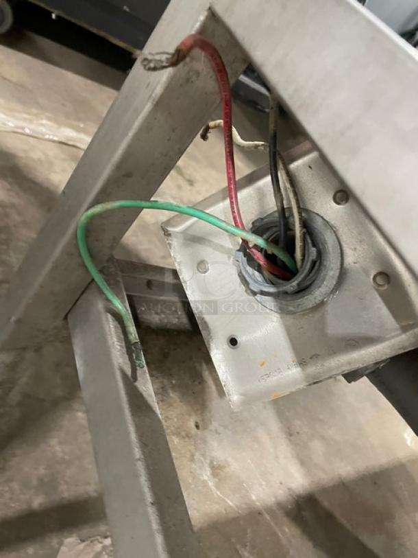 Southbend KECT10 electric steam kettle wiring, stainless steel, 10-gal capacity, 208V, tilting, on equipment base.