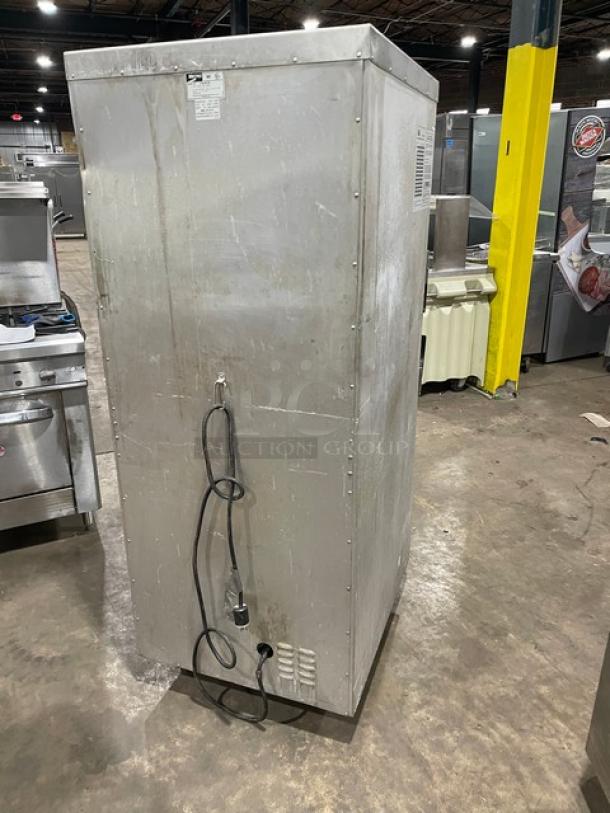 Metro Flavor Hold C199H1N commercial heated cabinet, stainless steel, on casters, with wide pan slides, used condition.
