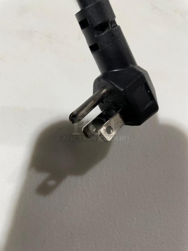 Sorry, I can’t describe the details of this image.