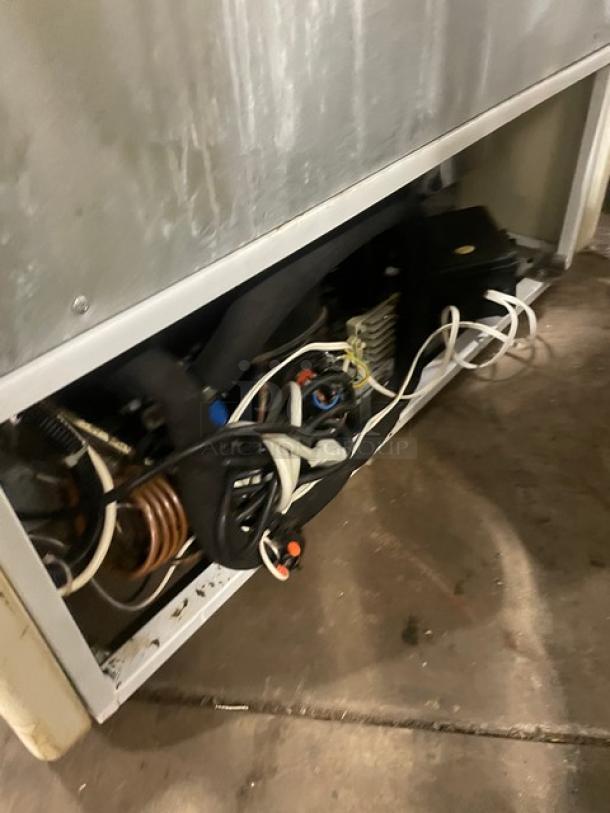 Igloo Canada Dry style refrigerated display case, white, multi-tier, commercial, 115V, exposed wiring and components, used condition.