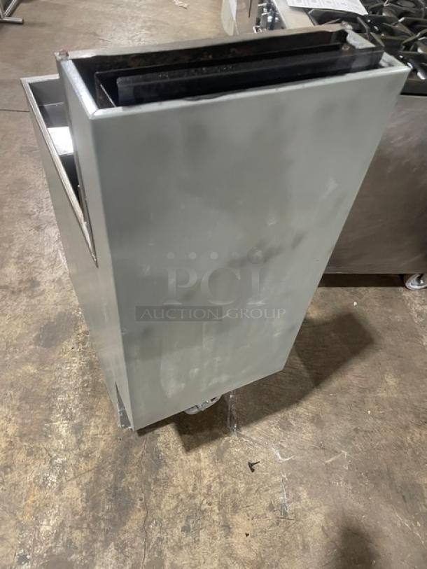 Pitco Model 45C commercial stainless steel deep fryer, natural gas, 42 lb capacity, with backsplash and basket hanger.