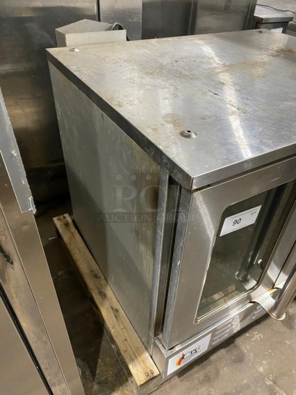 CPG Commercial Stainless Steel Natural Gas Convection Oven, Model FGC100, with thermostatic control and wired rack.