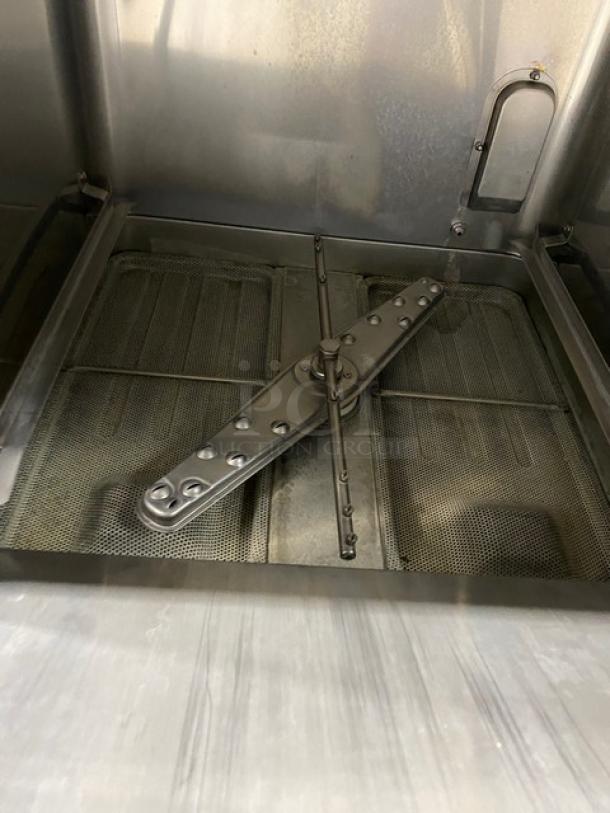 Veetsan VLAI1G4 commercial stainless steel undercounter dishwasher, Energy Star certified, with digital controls, 240V 3 Phase.