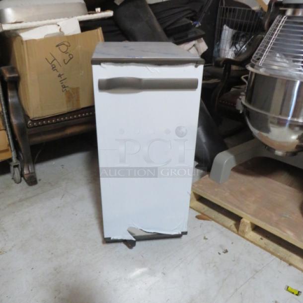 Manitowic under-counter ice maker, model SMS050A002-161, 53lb capacity, 115 Volt, 15x24x33.5 inches, new condition.