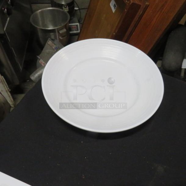 GET Pasta/Salad Bowl, Model B-32-MN, 10.5 inches. White with ribbed texture, in good condition. Item #10XBID.
