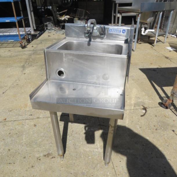 Krowne stainless steel underbar handsink with faucet and right side splash. Model SU7-18. Includes blender shelf. 17x21.5x32 inches.
