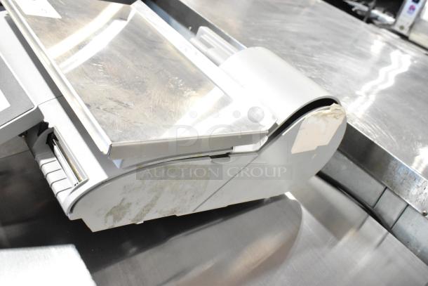 Mettler Toledo UCCW Metal Commercial Countertop Scale, 120/240V, 1 Phase, tested and working, some wear visible.