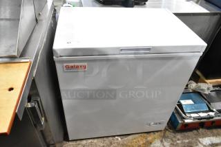 Galaxy 177CF5 Metal Chest Freezer w/ Hinge Lid. 115 Volts, 1 Phase. - Item #1215503
