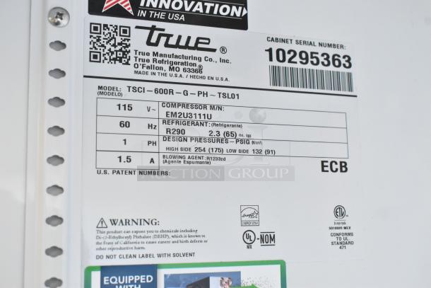 Label for True TSCI-600R-G-PH cooler, 115 volts, 1 phase. Includes compressor, refrigerant, and pressure details.