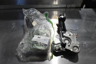 2 brand new Chevy Blazer S10/GMC Jimmy Sonoma Olds Bravada parking brake levers, 1998-2005, in packaging. Tag: QTY x2.