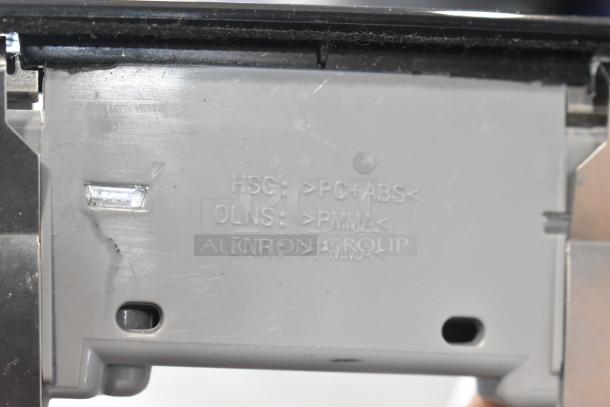 GM 20844868 switch, plastic housing marked >PC+ABS<, >PMMA<, in good condition. Auction includes Curt Triflex part.