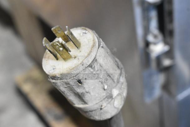 Randell BC-18 Stainless Steel Blast Chiller plug, 115/230 Volts, visible prongs, used condition.