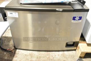 BRAND NEW SCRATCH AND DENT! 2025 Manitowoc IYT0750A-261 Stainless Steel Commercial Indigo NXT 30