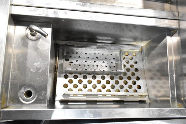 Brand new Avantco 177FPC22NL 22-gallon stainless steel pasta cooker. Scratch and dent. Key features: natural gas, 140,000 BTU.