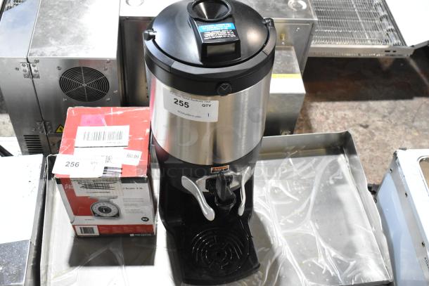 BRAND NEW Bunn TF SERVER 42750.0200, 1.5 Gallon Stainless Steel ThermoFresh Server with Digital Sight Gauge, some scratches.