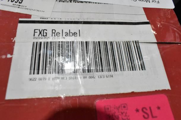 BRAND NEW San Jamar Escali Pro MZR SCMDL2 2 lb. mechanical dial kitchen scale, scratch and dent condition, labeled packaging.
