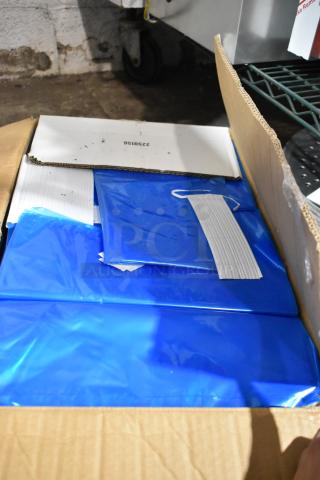 BRAND NEW SCRATCH AND DENT! 130IC10BL1M Choice 10 lb. Blue Heavy Duty Plastic Ice Bag - 1,000/Case 130IC10BL1M - Item #1216107