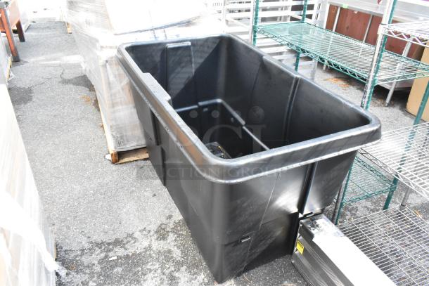 Brand new Lavex black poly tilt truck. Scratch and dent condition. Durable design, ideal for heavy-duty use.