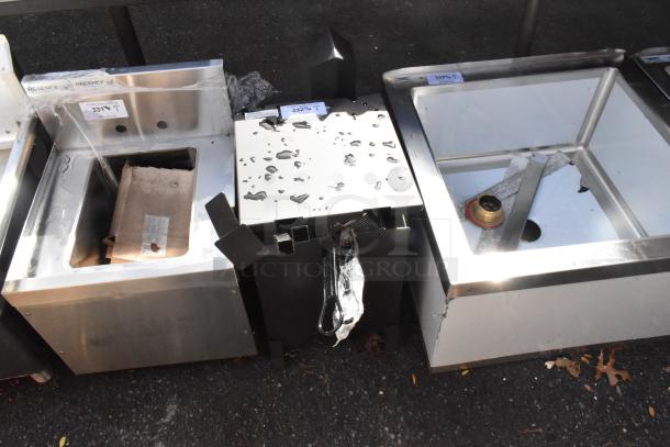 Brand new Backyard Pro BP4GEFS 4-gallon steel propane deep fryer, visible dents, 90,000 BTU, auction tags on unit.